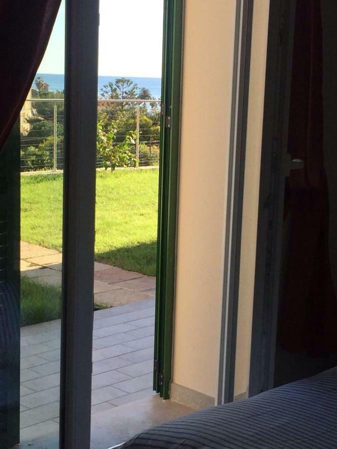 Casaluna Lägenhet Ventimiglia Exteriör bild
