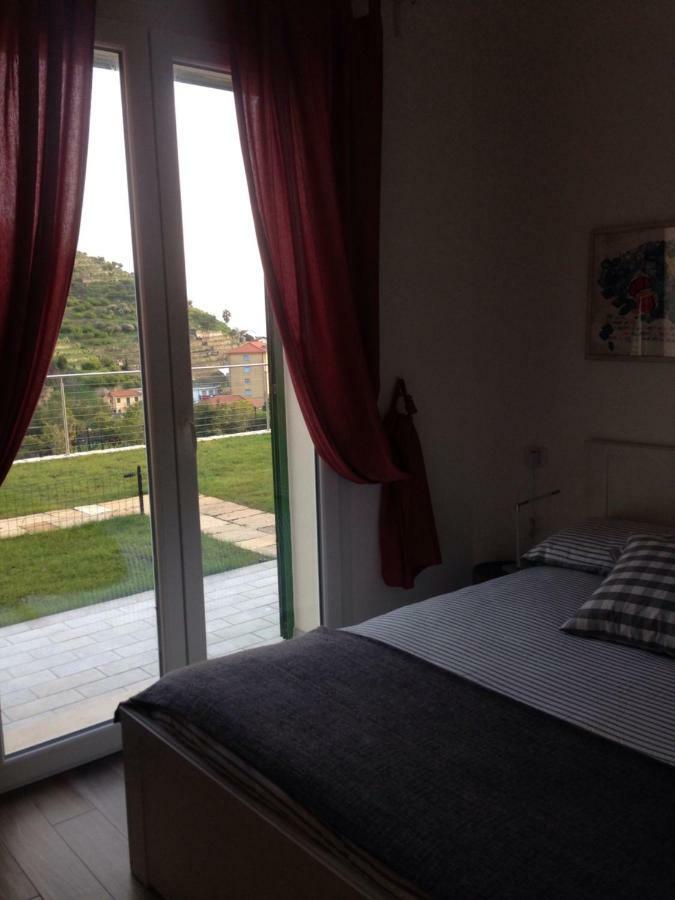 Casaluna Lägenhet Ventimiglia Exteriör bild