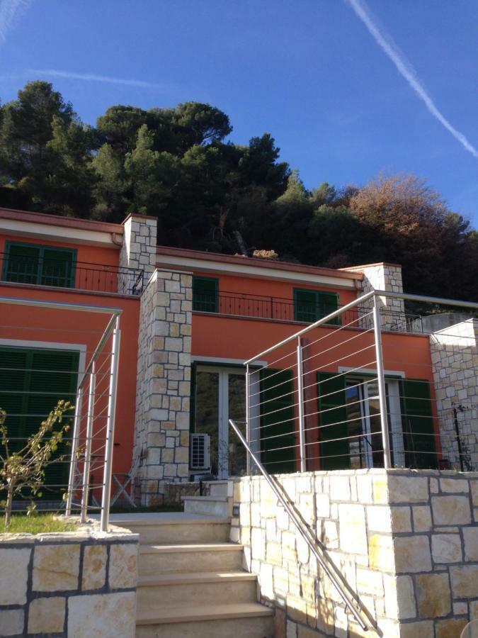 Casaluna Lägenhet Ventimiglia Exteriör bild